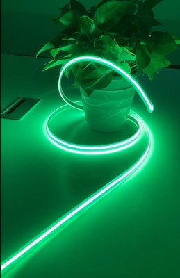 IP65 que o pixel flexível Rgb da ESPIGA conduziu o silicone da tira Sleeved 27w/m