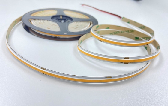A fita interna da ESPIGA do diodo emissor de luz sob o armário Ip20 de iluminação linear conduziu a tira