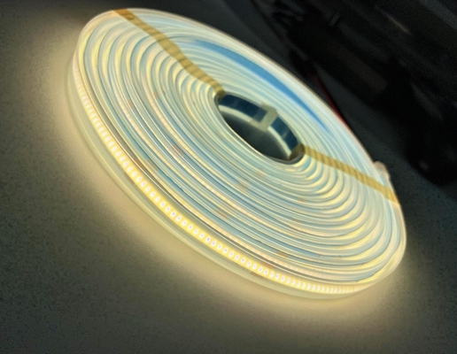 O silicone da C.C. da luz de tira 10w da ESPIGA Ip65 do diodo emissor de luz 24V Sleeved o CRI alto